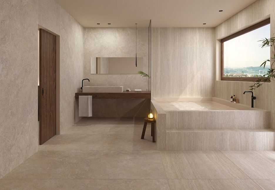 Современная ванная комната с необычной ванной и окном