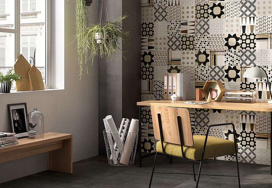 стена из плитки с узорами в рабочей зоне