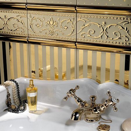 Керамическая плитка Petrachers Grand Elegance Gold Riga Grande Oro Su Crema Luc 20x20