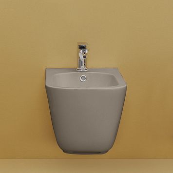 Биде подвесное Kerasan Tribeca  54х35см, c 1 отв под смеситель, c креплением WB9N, цвет: Nocciola