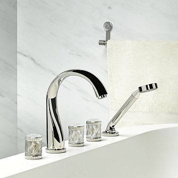 THG Hirondelles Platinum Stamped Смеситель на борт ванны, 5 отв., с ручным душем, цвет: Polished nickel