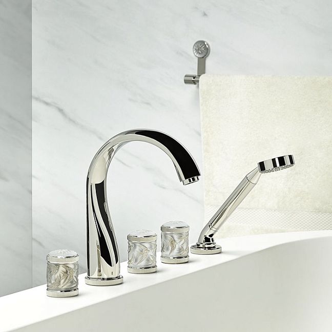 THG Hirondelles Platinum Stamped Смеситель на борт ванны, 5 отв., с ручным душем, цвет: Polished nickel